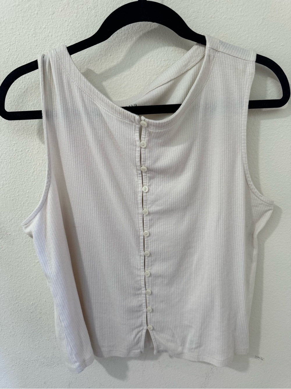 a.n.a Ribbed Button-Back Tank Top - White
